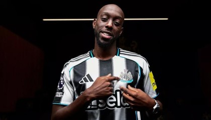 天空：纽卡在转会窗口关闭前最后30秒才完成维萨的转会